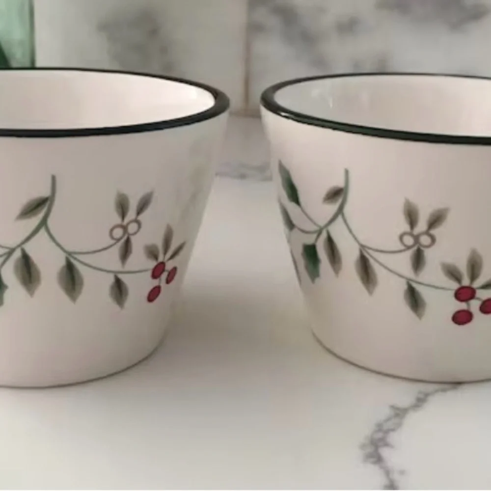 Pfaltzgraff Winterberry 3.5” Sauce Bowls Christmas White Holly Berry Lot of 2